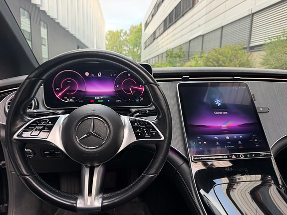 Mercedes-Benz EQE350 29 of 30