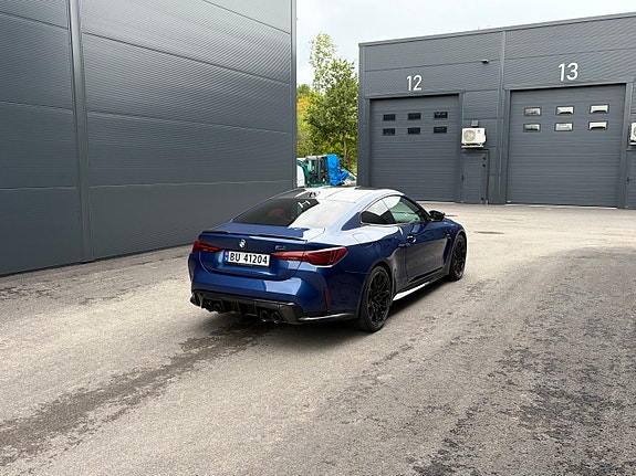 BMW M4 7 of 30