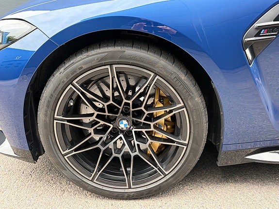BMW M4 6 of 30