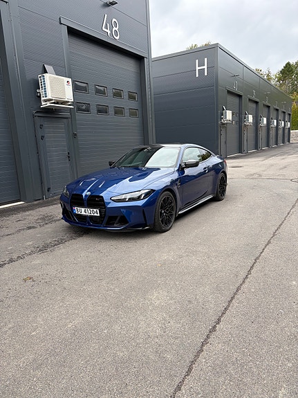 BMW M4 3 of 30