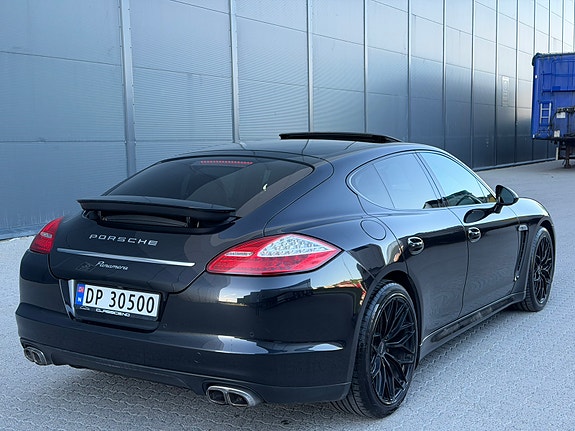 Porsche Panamera 9 of 30