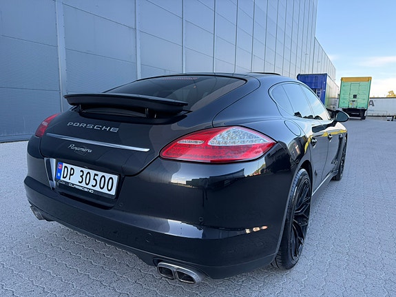 Porsche Panamera 7 of 30