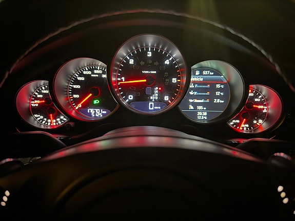 Porsche Panamera 26 of 30