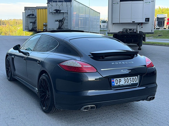Porsche Panamera 12 of 30