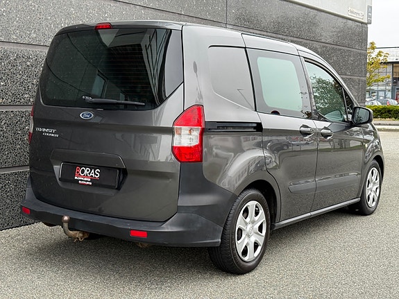 Ford Transit Courier 3 of 18