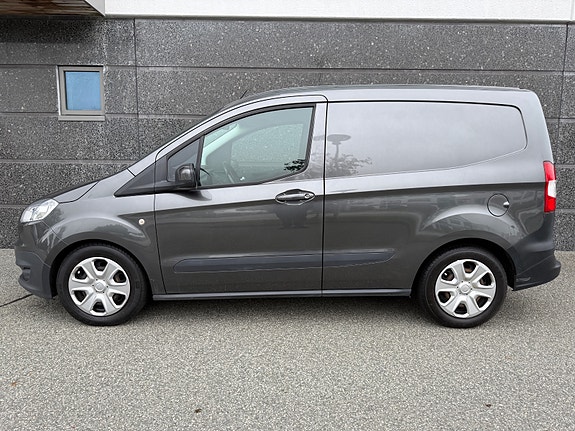 Ford Transit Courier 7 of 18