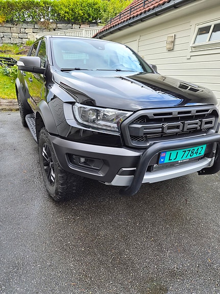 Ford Ranger Raptor 2 of 10