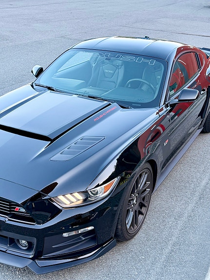 Ford Mustang 6 of 21