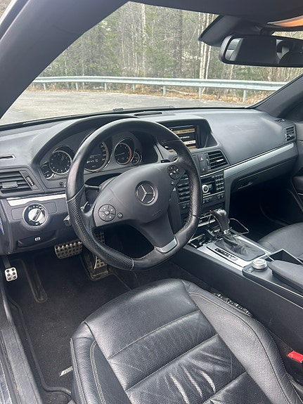 Mercedes-Benz E250 11 of 21