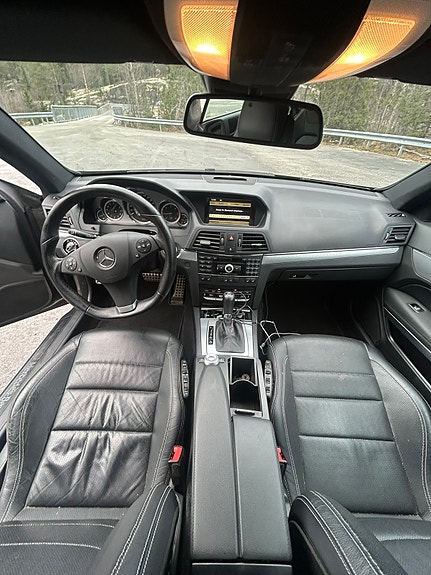 Mercedes-Benz E250 10 of 21