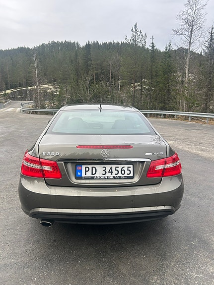Mercedes-Benz E250 6 of 21