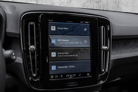 Volvo XC40 16 of 23