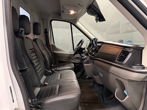 Ford Transit 13 of 26