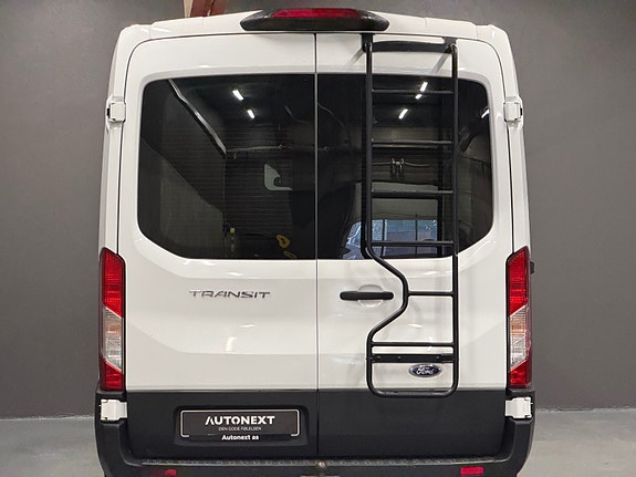 Ford Transit 8 of 26
