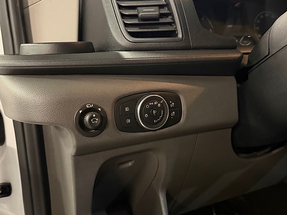 Ford Transit 12 of 26