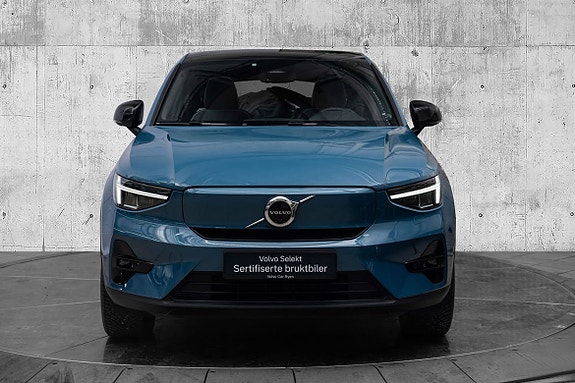 Volvo C40 3 of 27
