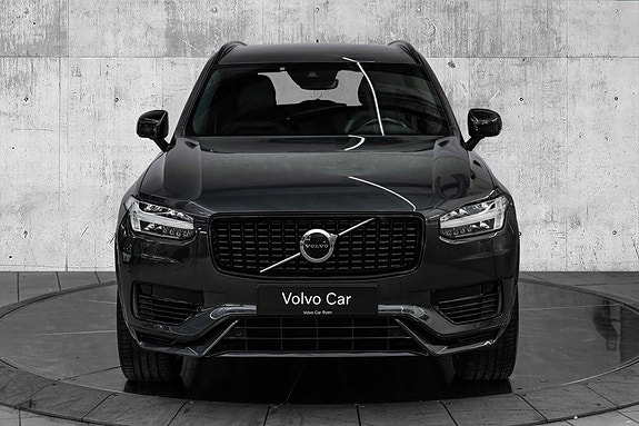 Volvo XC90 3 of 30