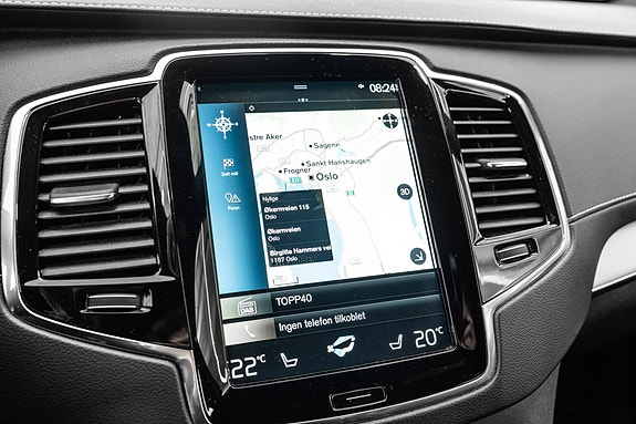 Volvo XC90 19 of 30