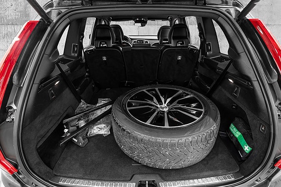 Volvo XC90 24 of 30