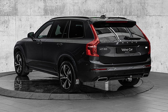 Volvo XC90 5 of 30
