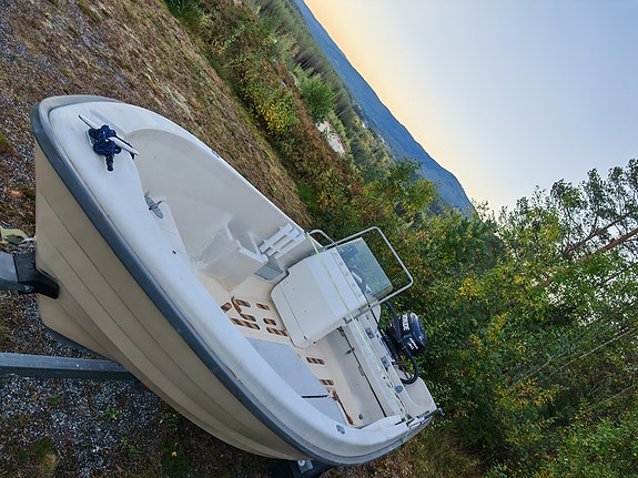 Terhi 6020 med Evinrude etec 40hp og henger 5 of 10