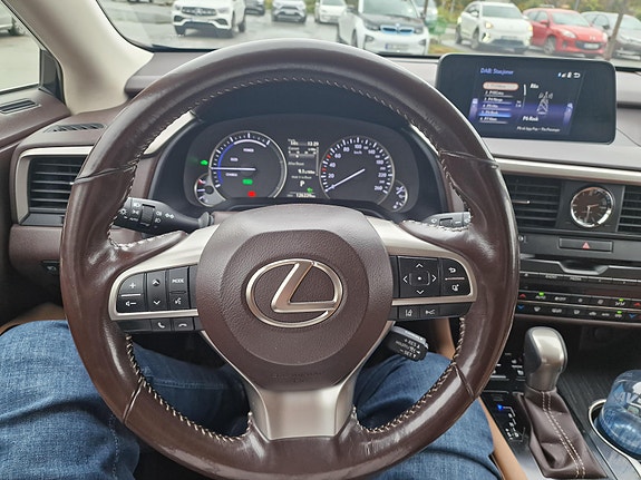 Lexus RX450h 14 of 26