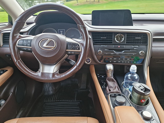 Lexus RX450h 13 of 26