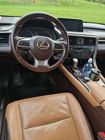 Lexus RX450h 12 of 26
