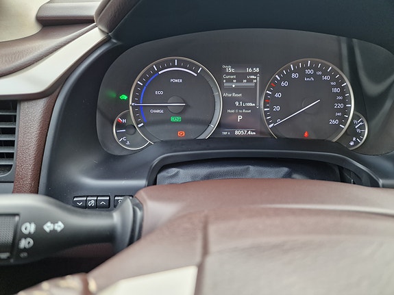 Lexus RX450h 16 of 26