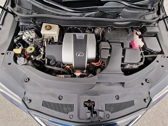 Lexus RX450h 18 of 26