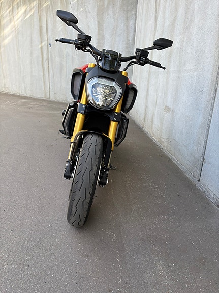 Ducati Diavel 1260S 3 of 19