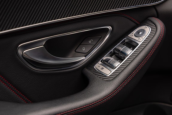 Mercedes-Benz C450 13 of 30