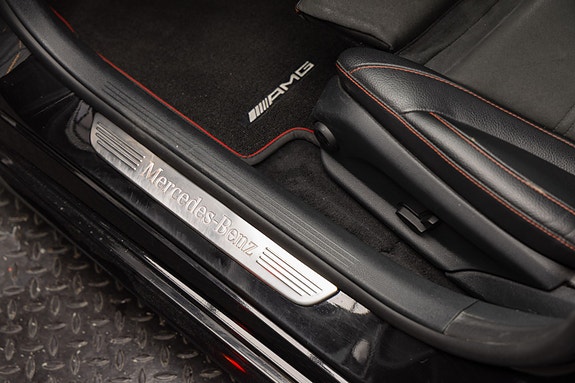 Mercedes-Benz C450 15 of 30