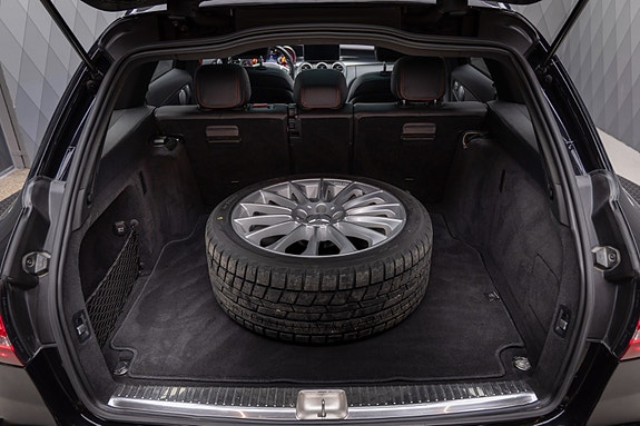 Mercedes-Benz C450 11 of 30