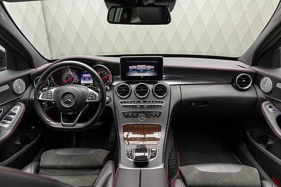 Mercedes-Benz C450 17 of 30