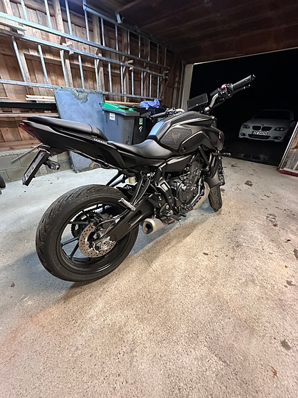 Yamaha MT-07 12 of 15