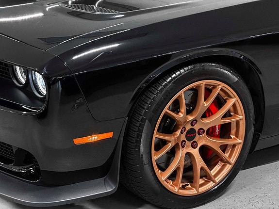 Dodge Challenger 8 of 30