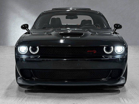 Dodge Challenger 5 of 30