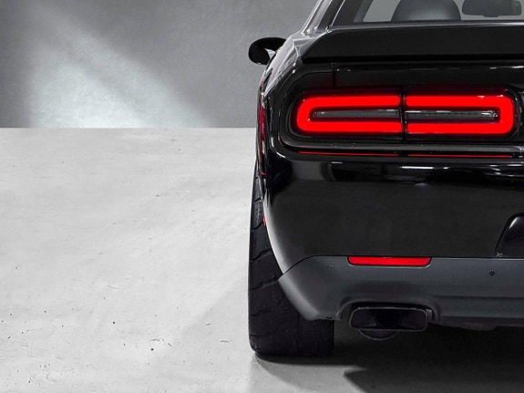 Dodge Challenger 4 of 30