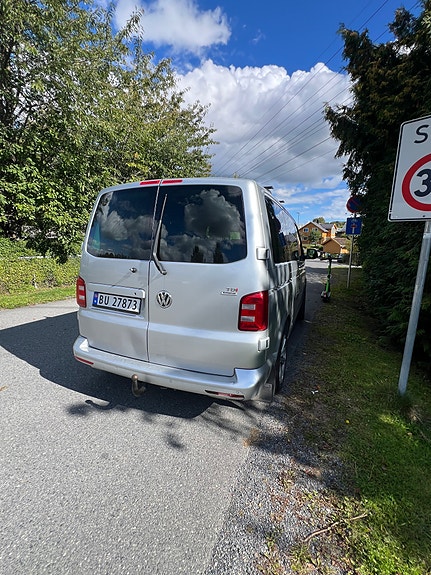 Volkswagen Caravelle 7 of 15