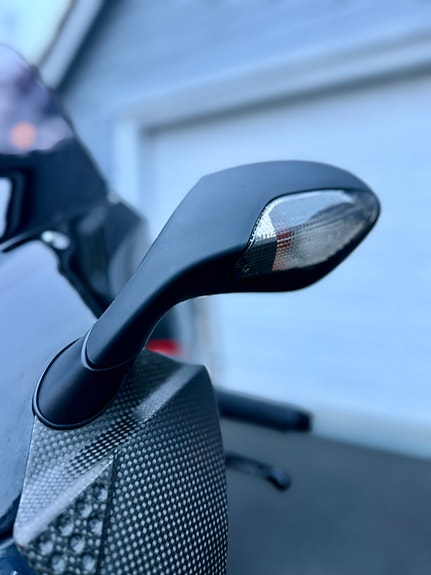 Aprilia RSV1000R Factory 29 of 30
