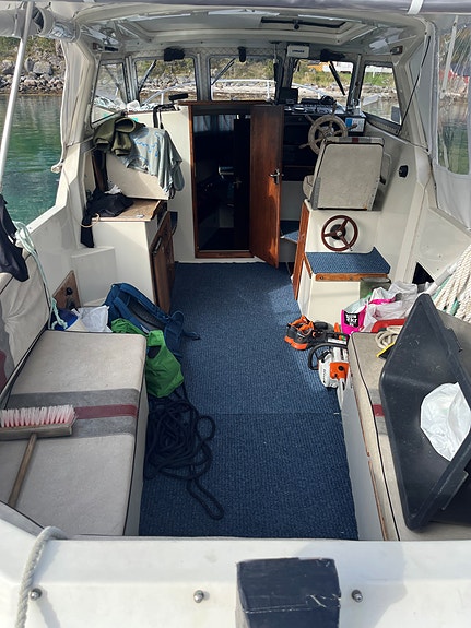 Grei turbåt, uten aktercabin, behov for oppgradering 2 of 7