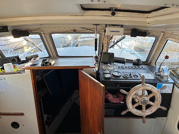 Grei turbåt, uten aktercabin, behov for oppgradering 6 of 7