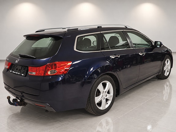 Honda Accord 3 of 30