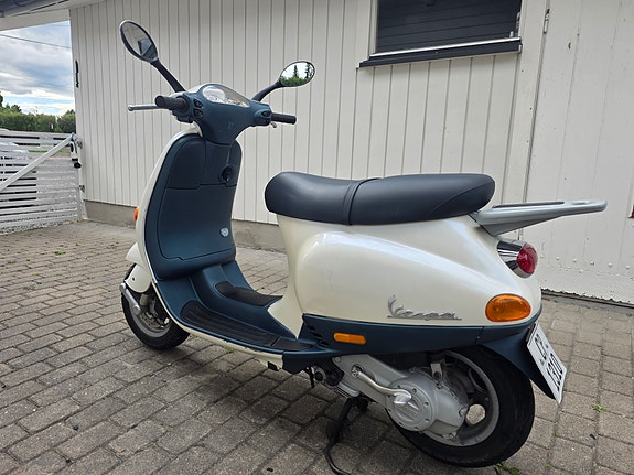Vespa 50 10 of 13