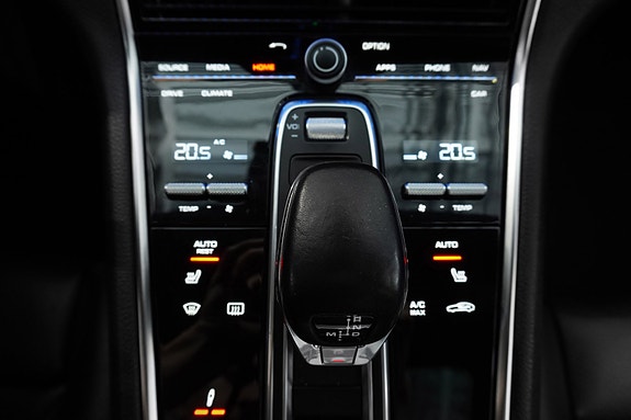 Porsche Panamera 23 of 30