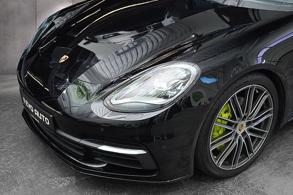 Porsche Panamera 2 of 30
