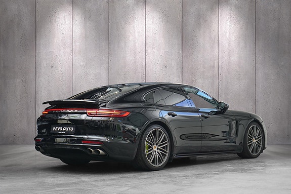 Porsche Panamera 7 of 30