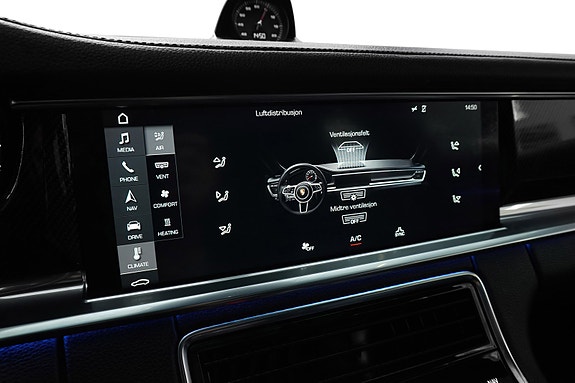 Porsche Panamera 28 of 30