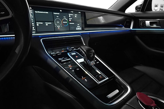 Porsche Panamera 21 of 30